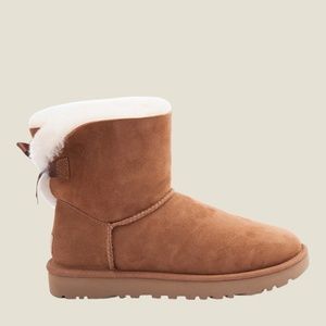 Women's UGG Mini Bailey Bow II Winter Boot, Chestnut Suede. 1016501